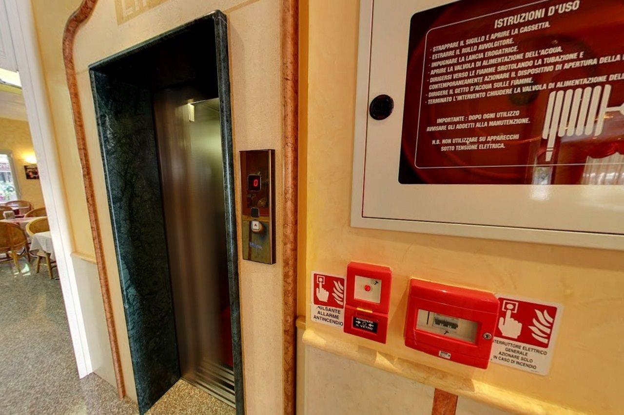 Hotel Margherita Lido di Jesolo Zewnętrze zdjęcie