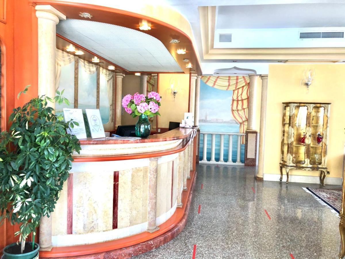Hotel Margherita Lido di Jesolo Zewnętrze zdjęcie